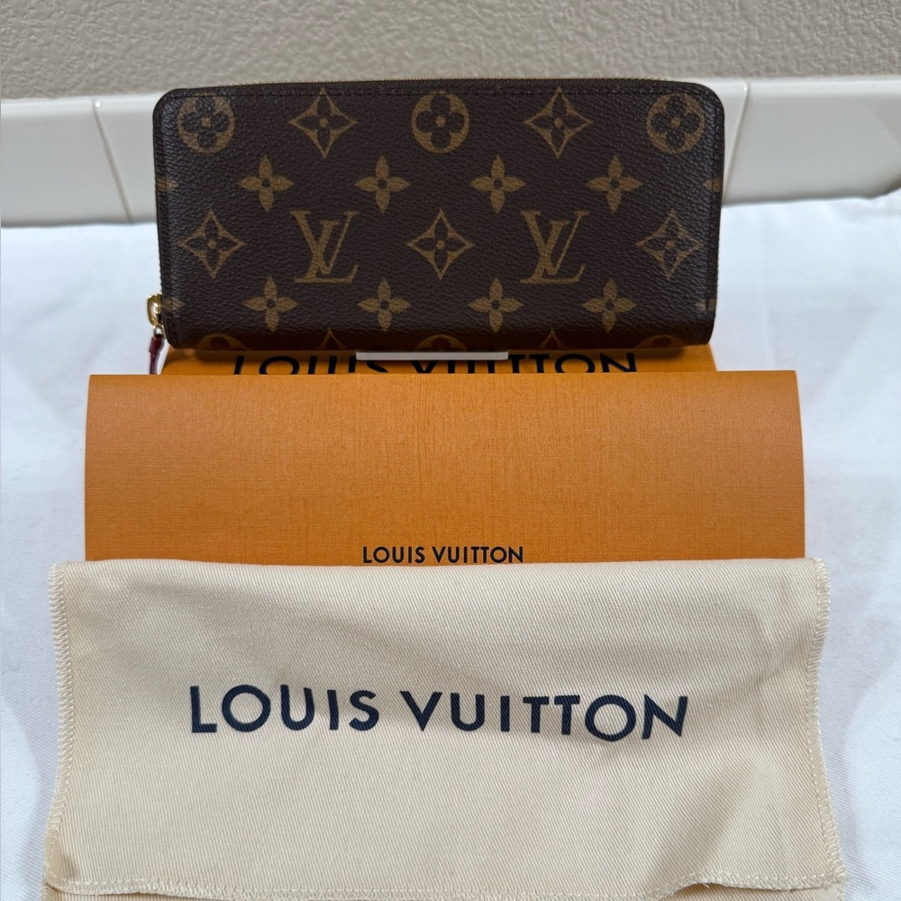 Louis Vuitton Clemence Monogram Zip Around Full wallet new